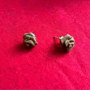 Gold Mesh Rose Stud Earrings